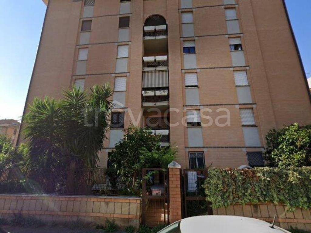 appartamento in vendita a Roma in zona Magliana Vecchia