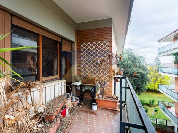 appartamento in vendita a Roma in zona Tuscolano