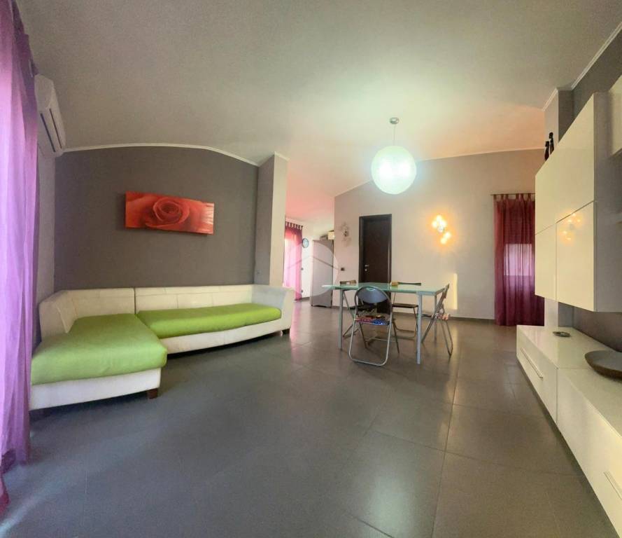 appartamento in vendita a Roma in zona Tor Bella Monaca
