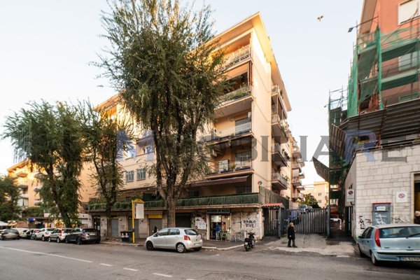 appartamento in vendita a Roma in zona Gianicolense