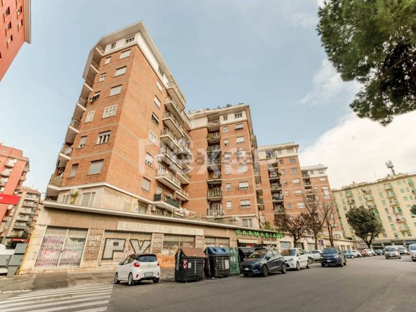 appartamento in vendita a Roma in zona Don Bosco