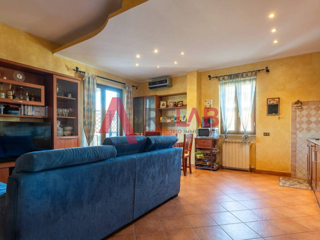 casa indipendente in vendita a Roma in zona Massimina/Casal Lumbroso