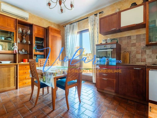 casa indipendente in vendita a Roma in zona Massimina/Casal Lumbroso