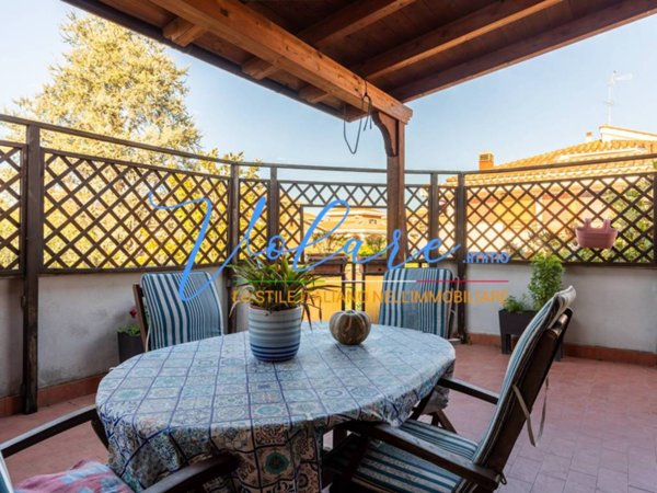 casa indipendente in vendita a Roma in zona Massimina/Casal Lumbroso