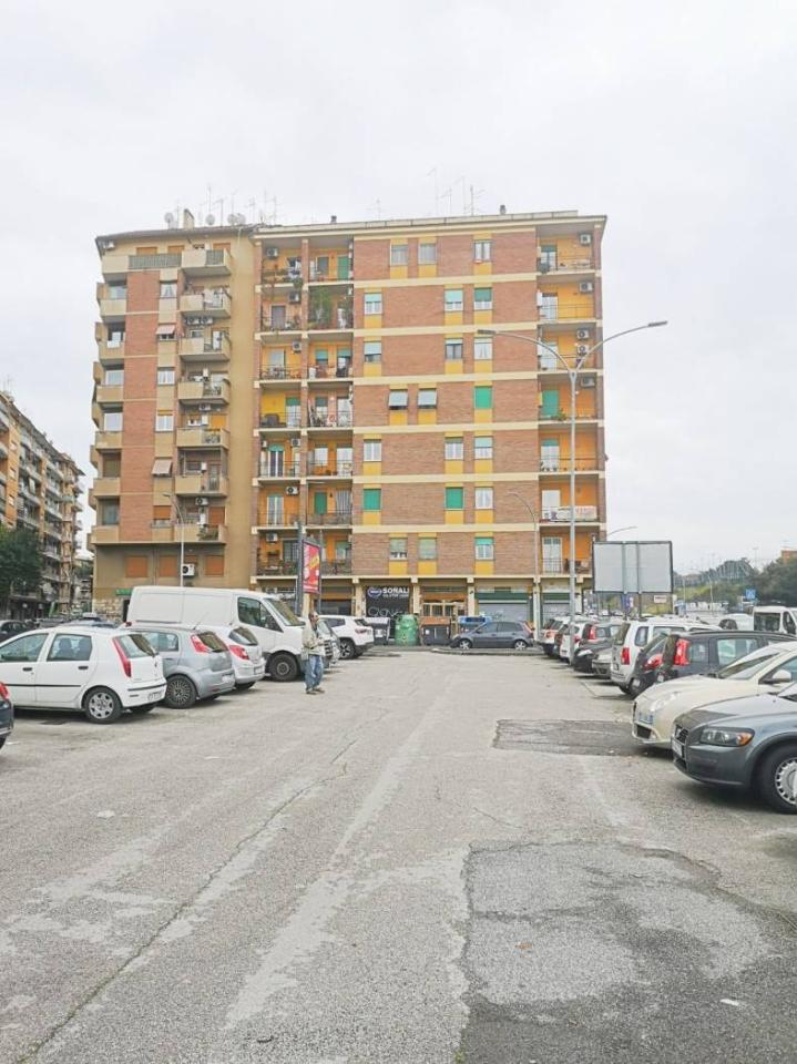 appartamento in vendita a Roma in zona Prenestino-Centocelle