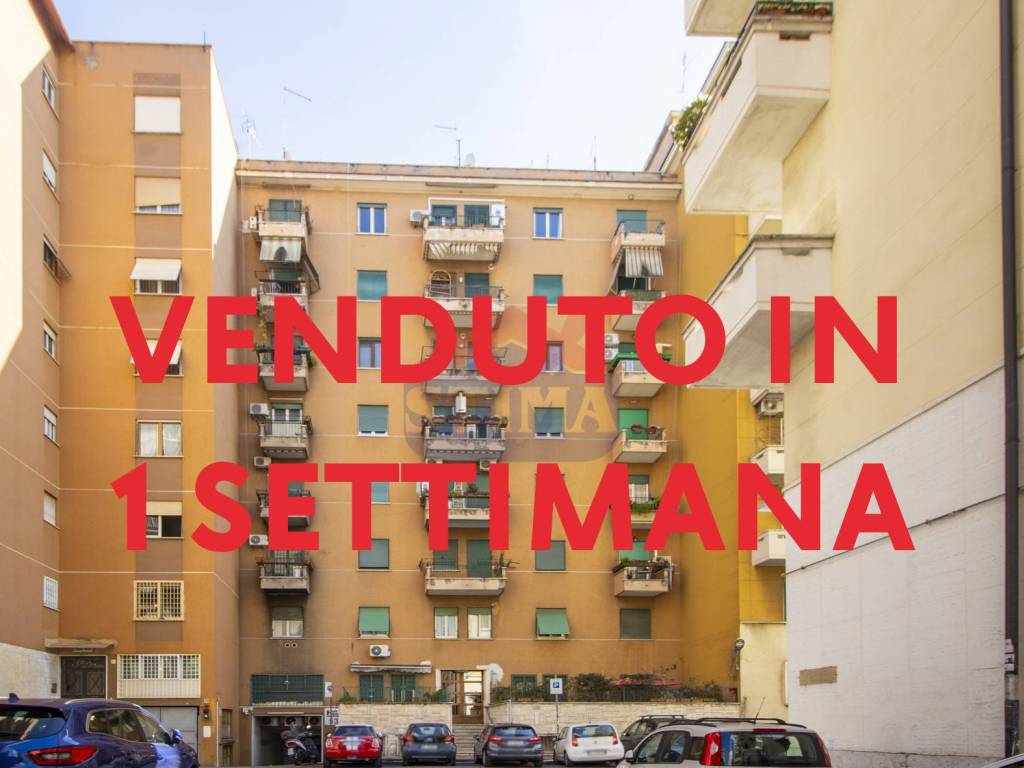 appartamento in vendita a Roma in zona Prenestino-Labicano