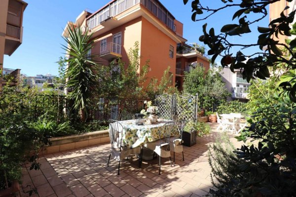 appartamento in vendita a Roma in zona Tor di Quinto