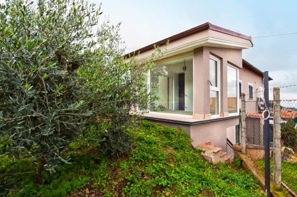 casa indipendente in vendita a Roma