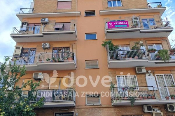appartamento in vendita a Roma in zona Torre Maura