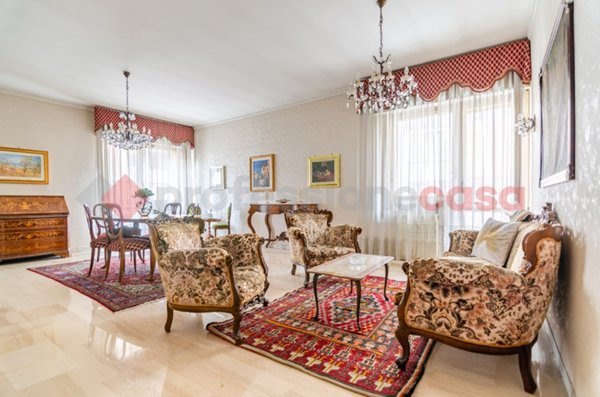 appartamento in vendita a Roma in zona Appio Claudio