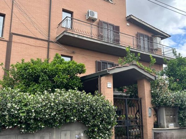 appartamento in vendita a Roma in zona Trigoria