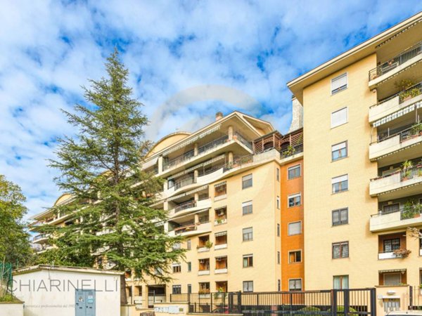 appartamento in vendita a Roma in zona Nomentano