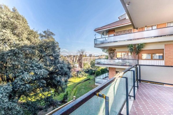 appartamento in vendita a Roma in zona Tuscolano