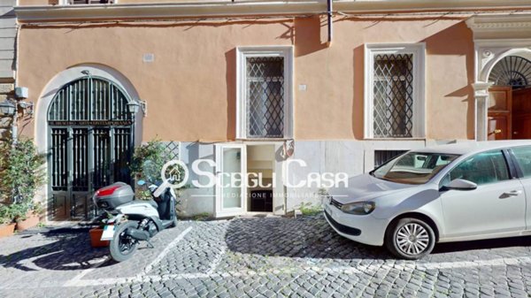 appartamento in vendita a Roma in zona Centro Storico