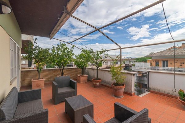appartamento in vendita a Roma in zona Monte Sacro/Talenti