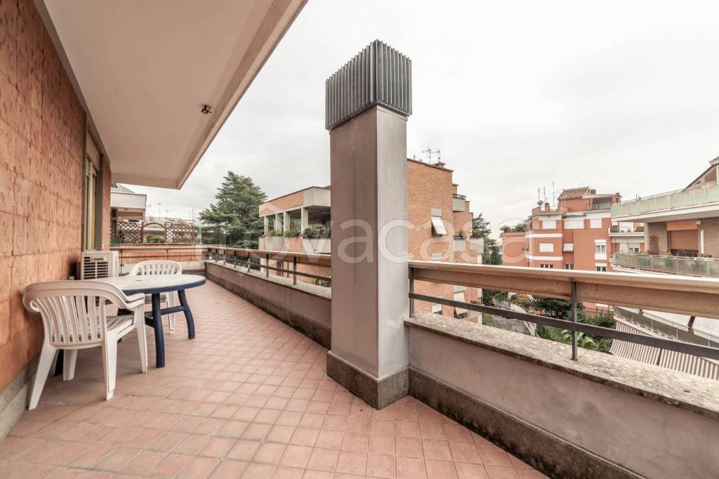 appartamento in vendita a Roma in zona Aurelio