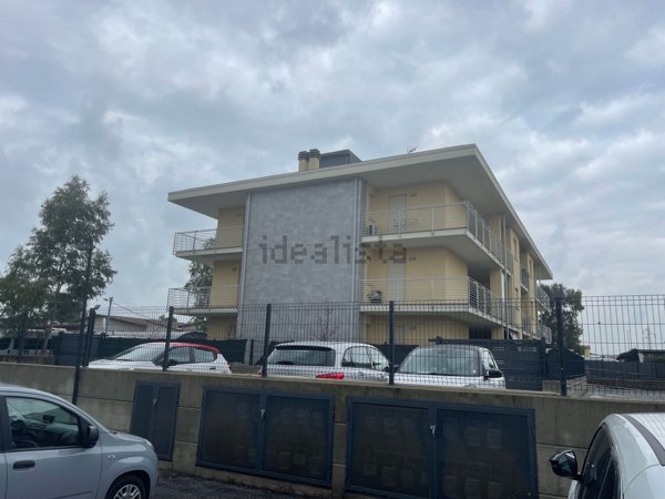 appartamento in vendita a Roma in zona Piana del Sole