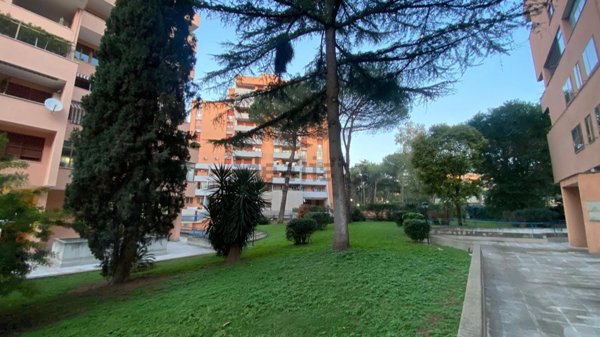 appartamento in vendita a Roma in zona Ardeatino
