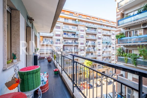 appartamento in vendita a Roma in zona Tuscolano