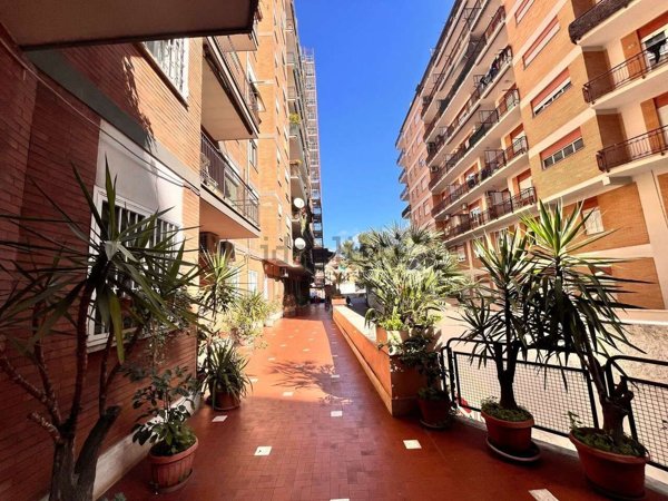 appartamento in vendita a Roma in zona Collatino