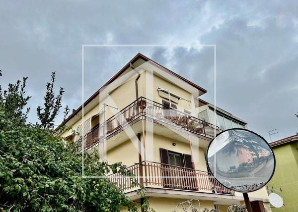 appartamento in vendita a Roma in zona Lunghezza