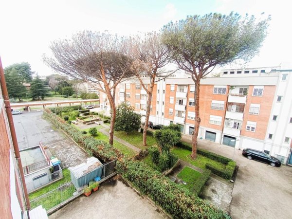 appartamento in vendita a Roma in zona Spinaceto
