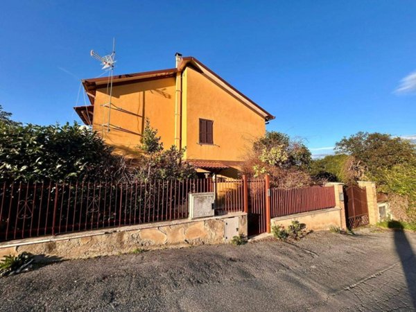 casa indipendente in vendita a Roma in zona Tor Bella Monaca