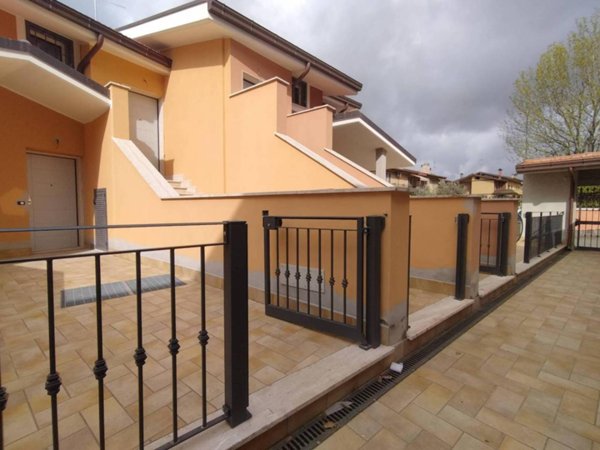 appartamento in vendita a Roma in zona Casalotti