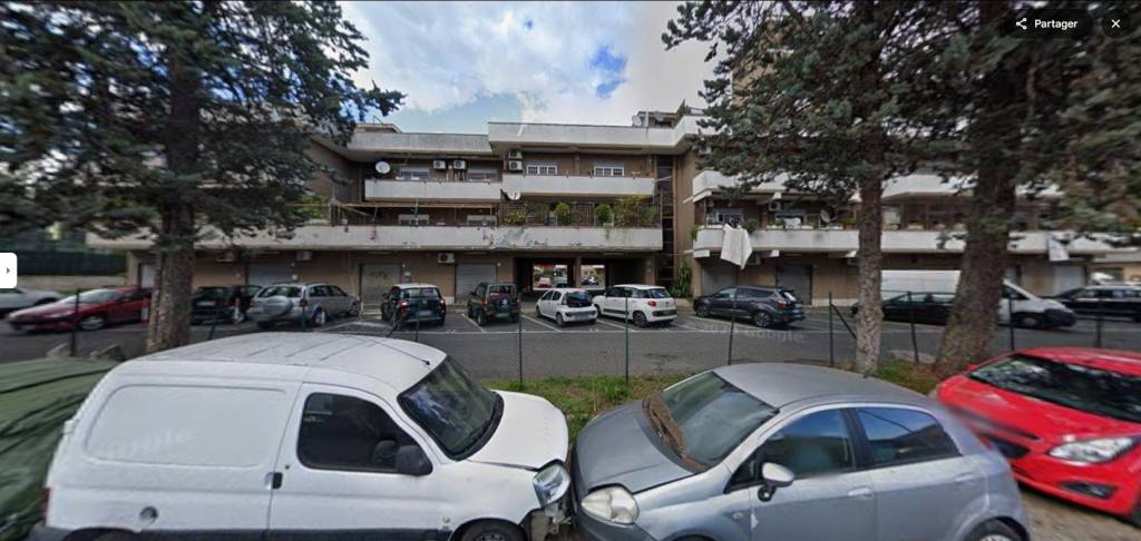 appartamento in vendita a Roma in zona Ponte Mammolo