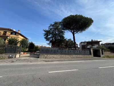 casa indipendente in vendita a Roma in zona Prenestino-Labicano