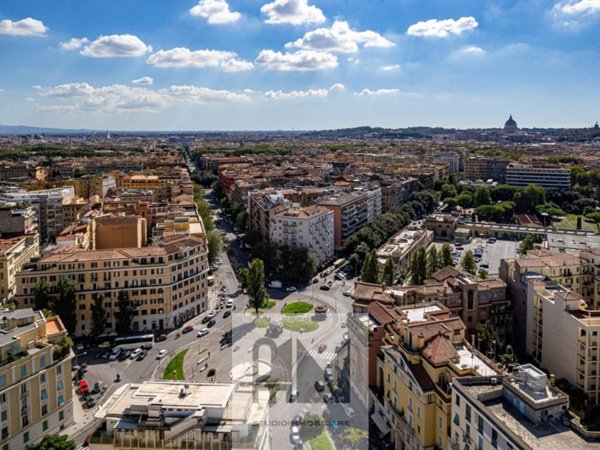 appartamento in vendita a Roma in zona Della Vittoria