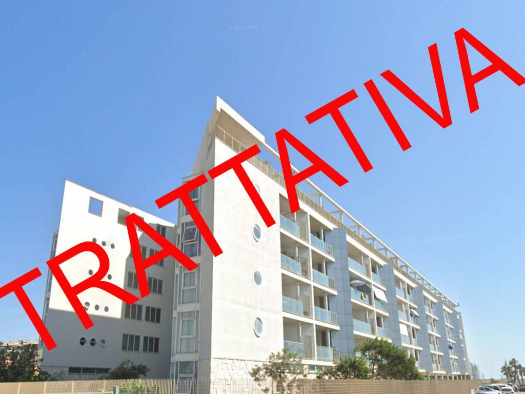 appartamento in vendita a Roma in zona Castel Fusano