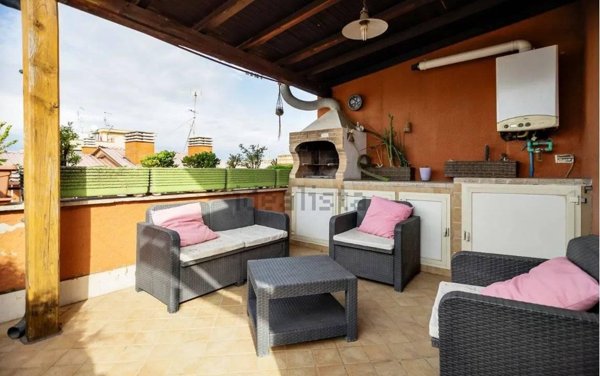 appartamento in vendita a Roma in zona Prenestino-Centocelle