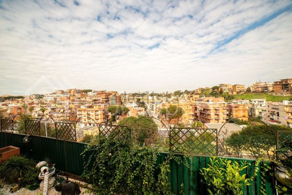 appartamento in vendita a Roma in zona Portuense