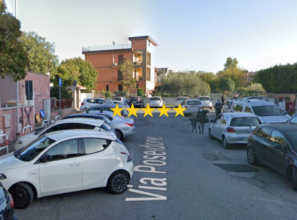 appartamento in vendita a Roma in zona Torre Angela