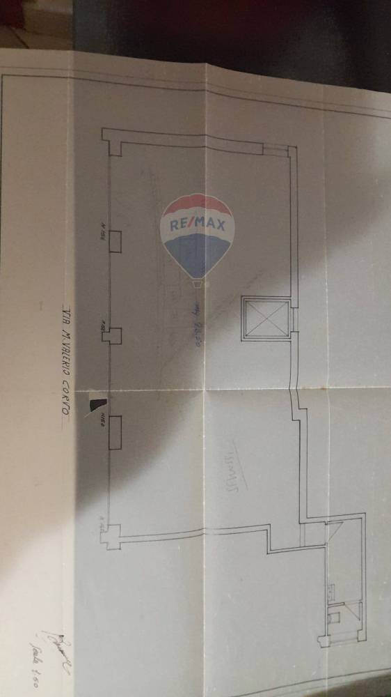 negozio in vendita a Roma in zona Appio Claudio