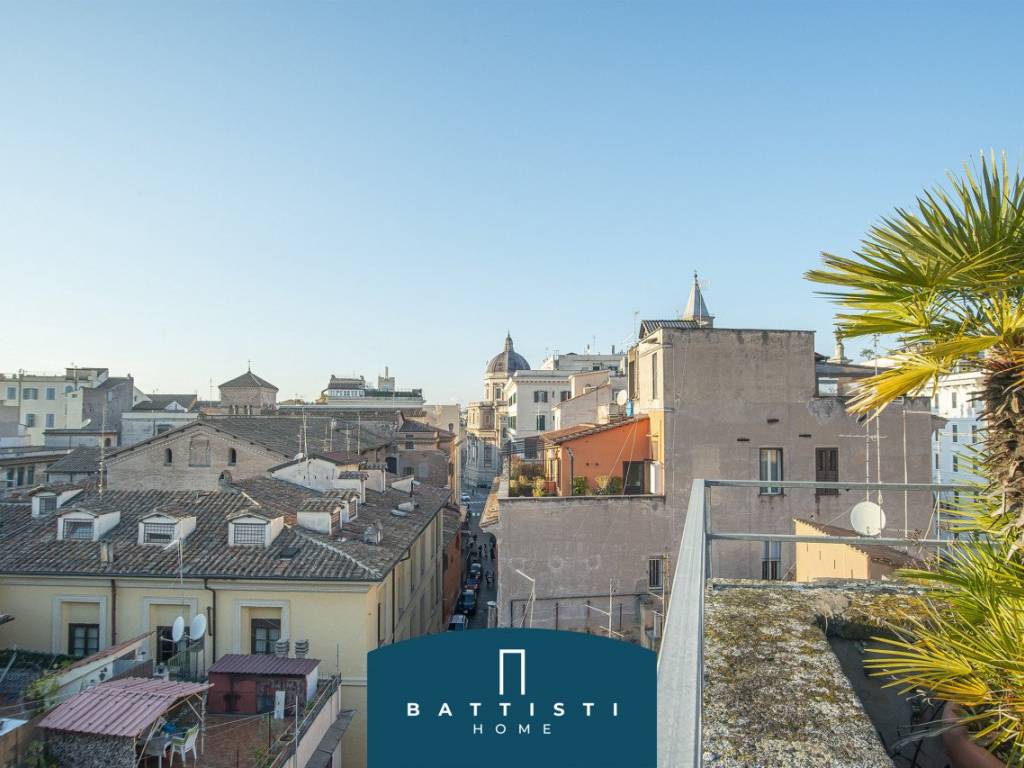 appartamento in vendita a Roma in zona Esquilino