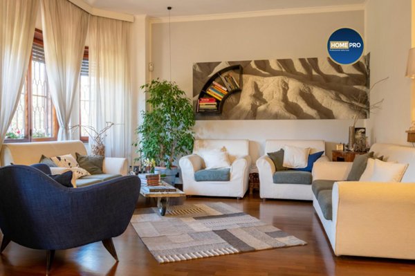 casa indipendente in vendita a Roma in zona Axa