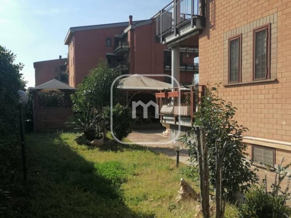 appartamento in vendita a Roma in zona Casal Morena