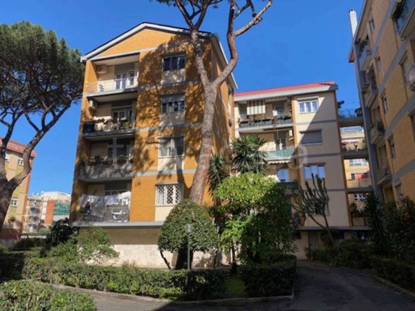 appartamento in vendita a Roma in zona Ostia