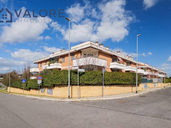appartamento in vendita a Roma in zona Monte Sacro/Talenti