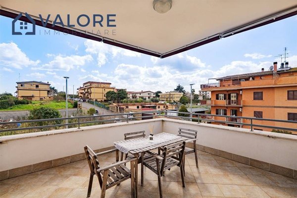 appartamento in vendita a Roma in zona Cinquina