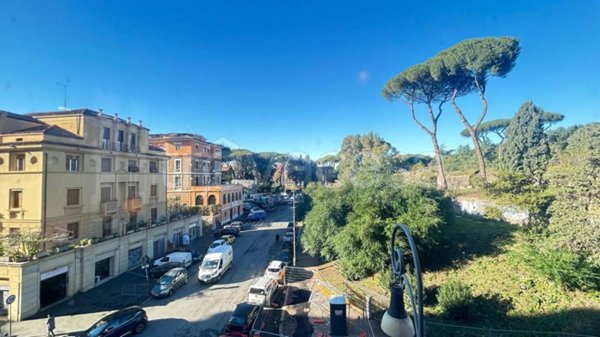 appartamento in vendita a Roma in zona Rione Monti/Campitelli