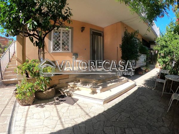 appartamento in vendita a Roma in zona Finocchio