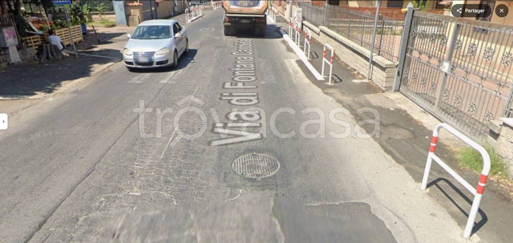 appartamento in vendita a Roma in zona Ponte di Nona