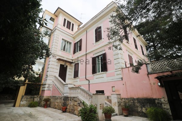 casa indipendente in vendita a Roma in zona Gianicolense