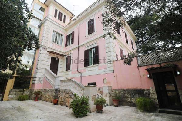 casa indipendente in vendita a Roma in zona Gianicolense