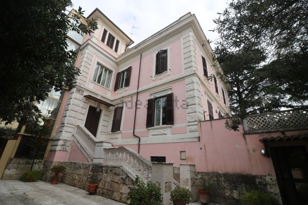 casa indipendente in vendita a Roma in zona Gianicolense