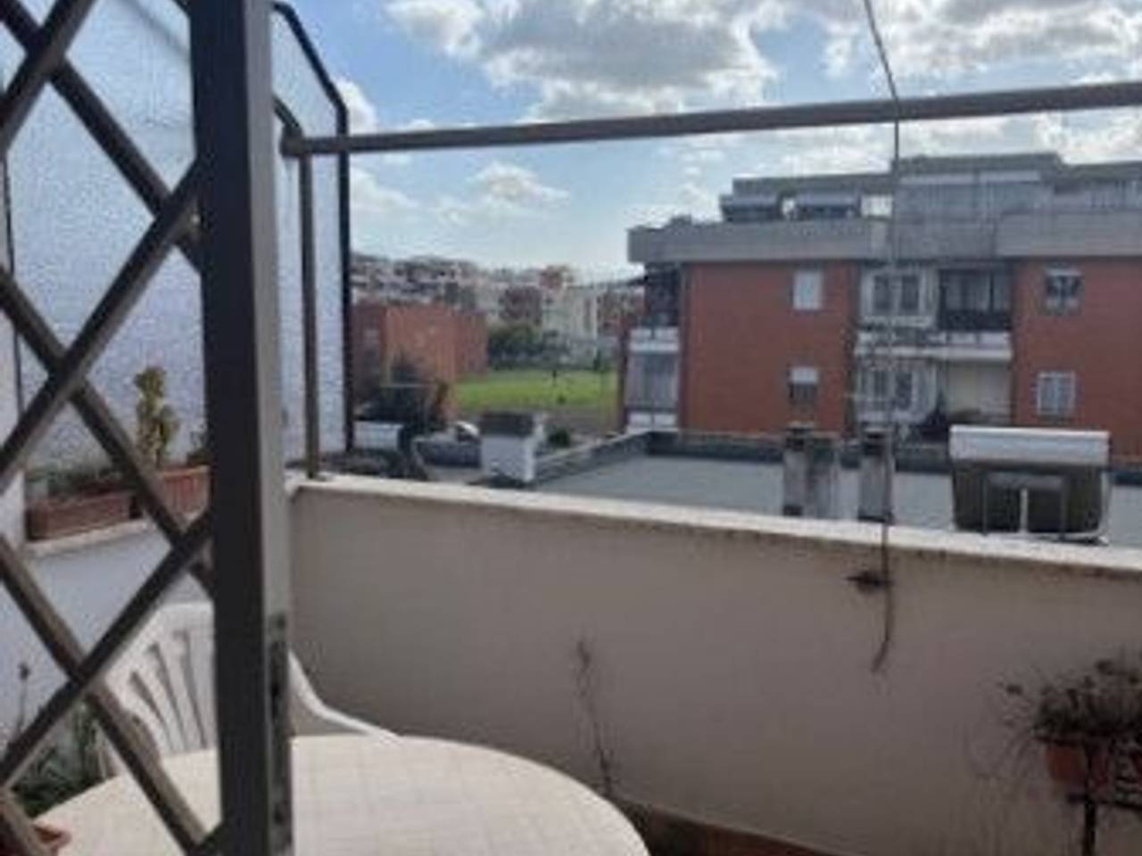 appartamento in vendita a Roma in zona Casal Monastero