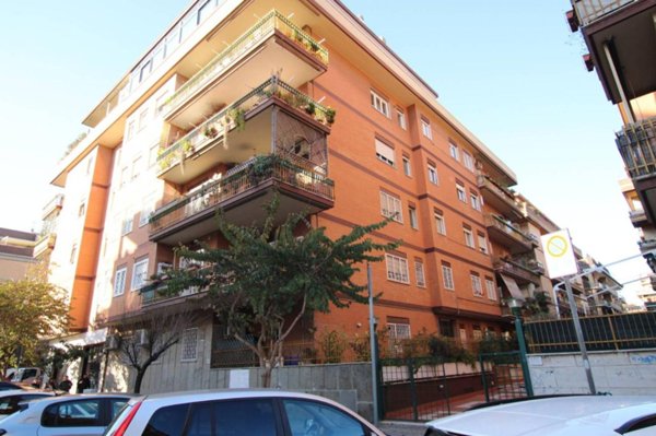 appartamento in vendita a Roma in zona Ostia